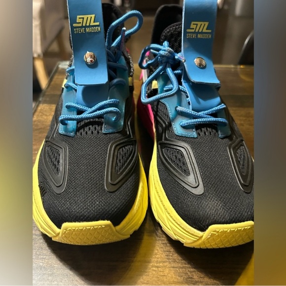 Steve Madden, Size 7.5, new - Picture 8 of 11